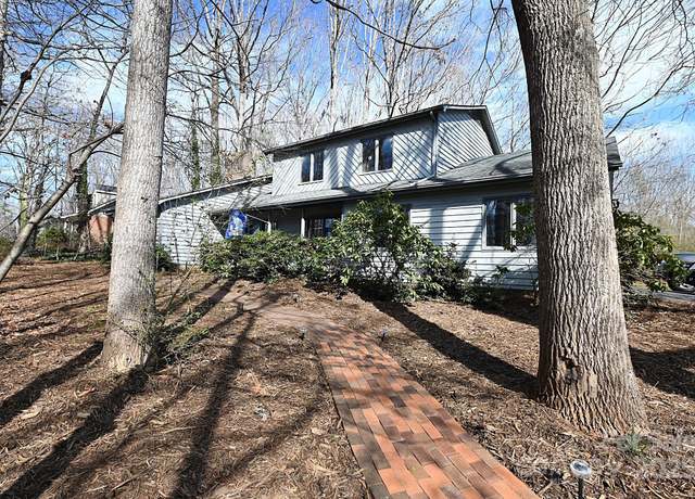 Property at 1793 Fairway Dr, Newton, NC 28658, 4 beds, 2.5 baths