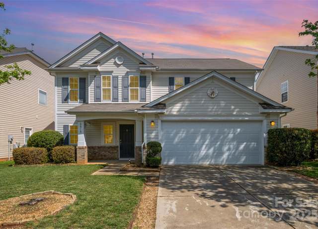 Property at 6618 Latherton Ln, Charlotte, NC 28278, 3 beds, 2.5 baths