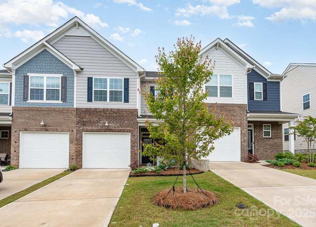 Property at 6011 Chelsea Oaks Rdg, Tega Cay, SC 29708, 3 beds, 2.5 baths