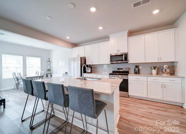 Property at 102 Guardian Gate Dr, Mooresville, NC 28115, 3 beds, 2.5 baths