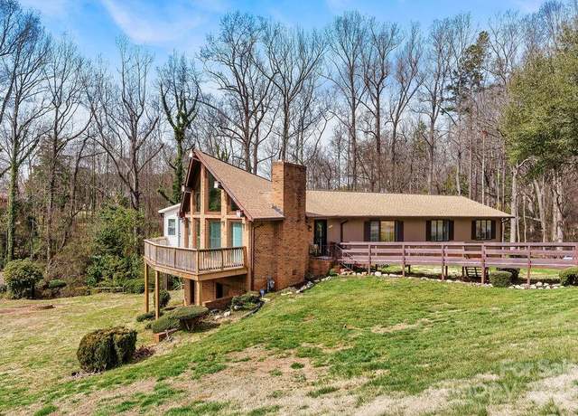 Property at 1109 Hemlock Dr, Shelby, NC 28150, 4 beds, 3 baths