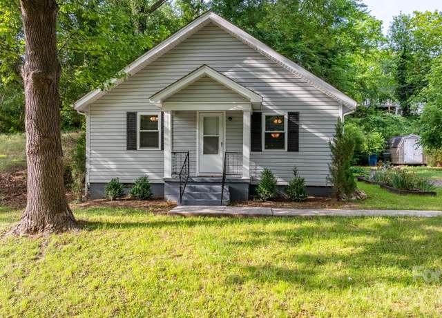 Property at 352 18th Ave NE, Hickory, NC 28601, 2 beds, 1 bath