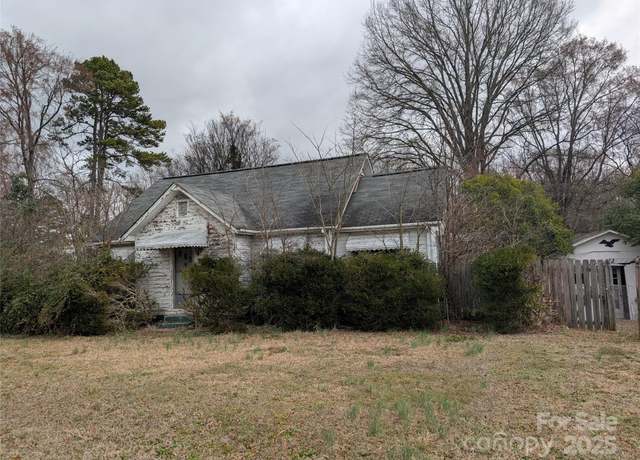 Property at 2801 Pennsylvania Ave, Kannapolis, NC 28083, 2 beds, 1 bath
