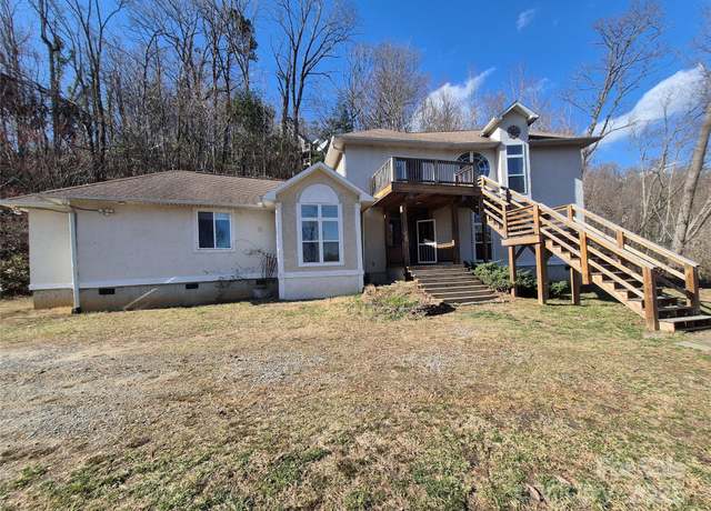 Property at 318 Vance Gap Rd, Asheville, NC 28804, 3 beds, 3 baths