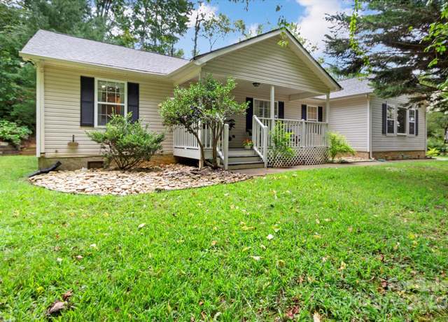 Property at 42 Bushwald Ln, Swannanoa, NC 28778, 3 beds, 2 baths