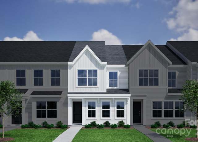 Property at 2906 Sloan Dr, Charlotte, NC 28208, 3 beds, 2.5 baths