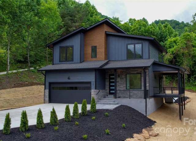 Property at 127 View Ridge Pkwy, Leicester, NC 28748, 3 beds, 3 baths