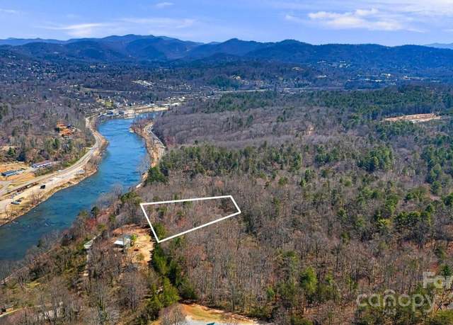 Property at 165 Richmond Ridge Rd, Asheville, NC 28806