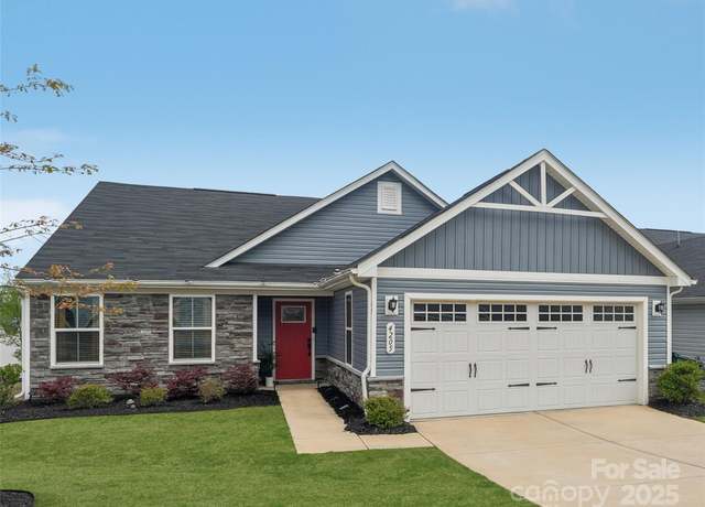 Property at 4205 Jones Creek Ln, Charlotte, NC 28215, 3 beds, 2 baths