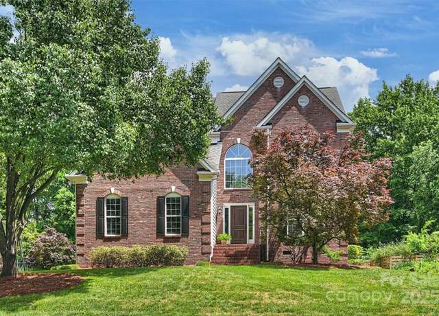 Property at 6723 Joliette Ln, Charlotte, NC 28277, 4 beds, 2.5 baths