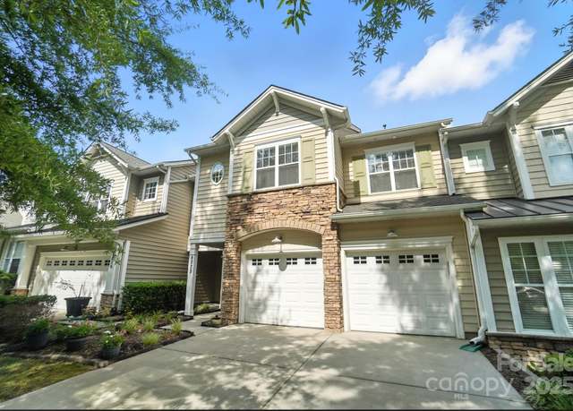 Property at 8323 Brookings Dr, Charlotte, NC 28269, 3 beds, 2.5 baths