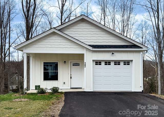 Property at 147 Northbend Dr, Asheville, NC 28804, 4 beds, 3.5 baths