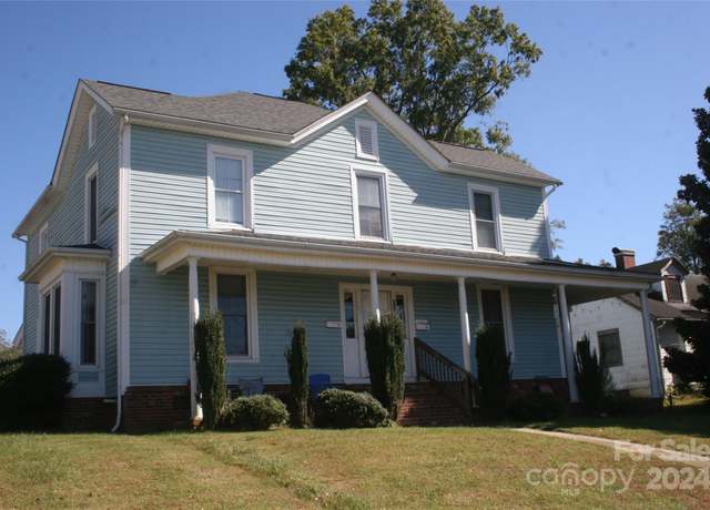 Property at 316 N Government St, Lincolnton, NC 28092, 5 beds, 4 baths