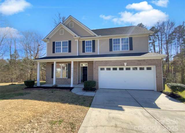 Property at 13603 Whitebark Ct, Charlotte, NC 28262, 4 beds, 2.5 baths