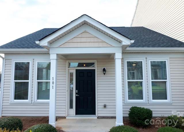 Property at 101 N Ferncliff Dr, Mount Holly, NC 28120, 2 beds, 2 baths