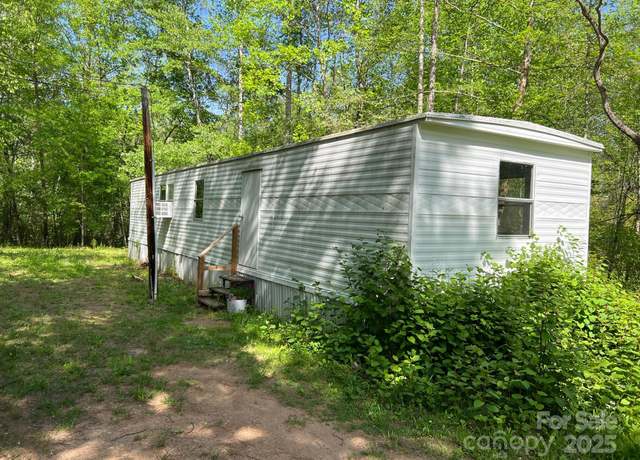 Property at 1040 Pea Patch Ln, Morganton, NC 28655, 2 beds, 1 bath