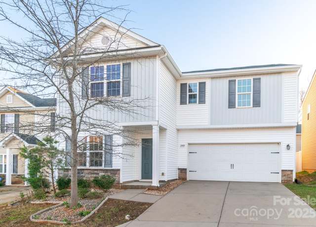 Property at 2009 Amos Oaks Ln, Charlotte, NC 28215, 4 beds, 2.5 baths