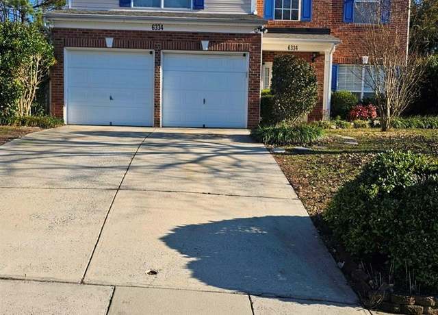 Property at 6334 Dillard Ridge Dr, Charlotte, NC 28216, 4 beds, 2.5 baths