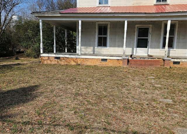 Property at 105 E Second Ave, Mount Gilead, NC 27306, 2 beds