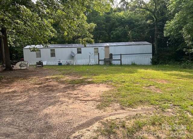 Property at 3234 Legend Rd, Lancaster, SC 29720, 2 beds, 2 baths