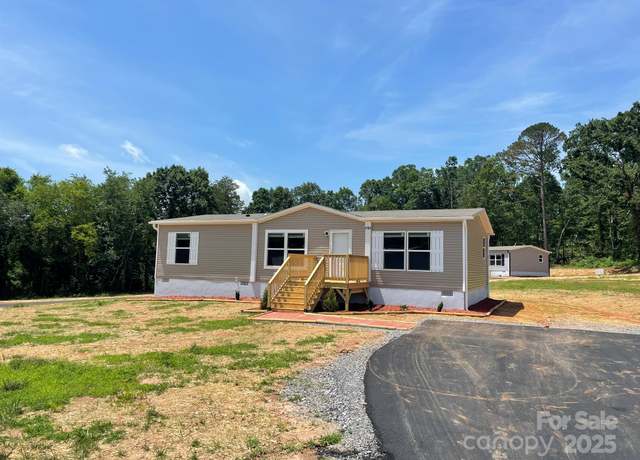 Property at 4164 Tallent Rd, Morganton, NC 28655, 3 beds, 2 baths