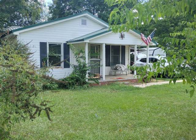 Property at 1350 Edgefield Rd, York, SC 29745, 3 beds, 2 baths