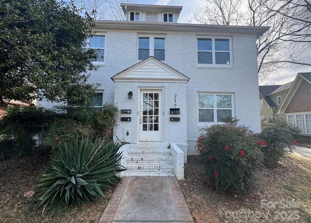 Property at 217 Circle Ave, Charlotte, NC 28207, 4 beds, 4 baths
