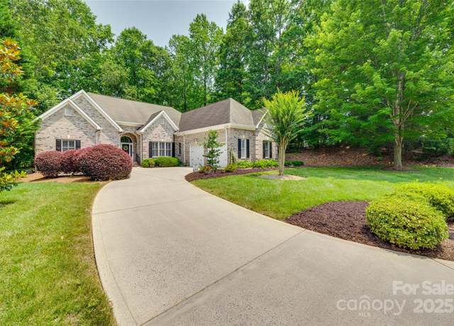 Property at 16527 Woolwine Rd, Charlotte, NC 28278, 3 beds, 2.5 baths