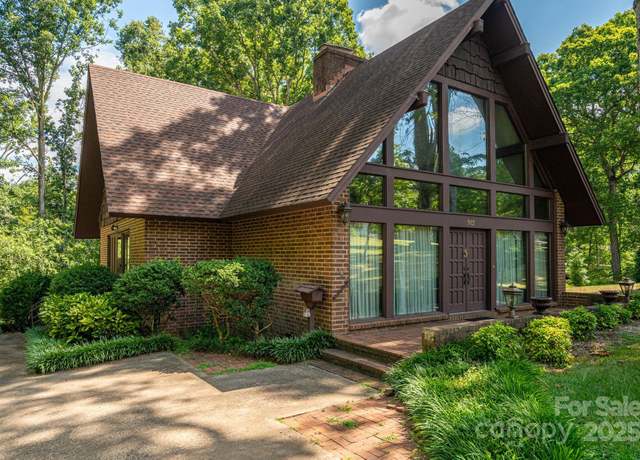 Property at 912 W Marion St, Shelby, NC 28150, 4 beds, 4 baths
