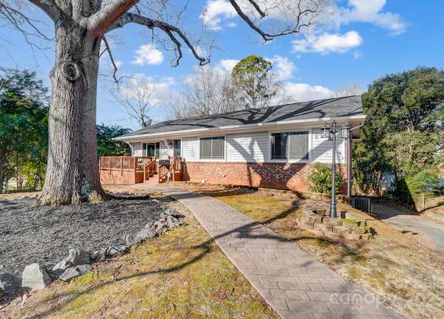 Property at 6514 Highwood Pl, Charlotte, NC 28210, 3 beds, 3 baths