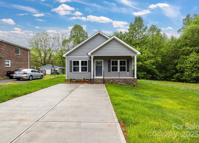 Property at 117 Lippard St, Statesville, NC 28677, 3 beds, 2 baths