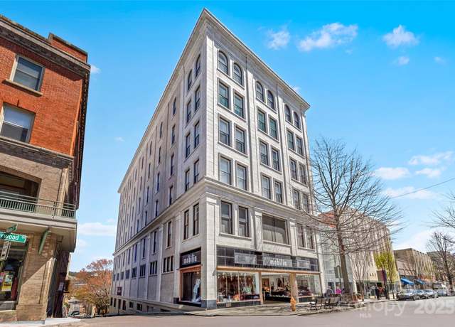 Property at 84 Walnut St #203, Asheville, NC 28801, 1 bed, 1 bath