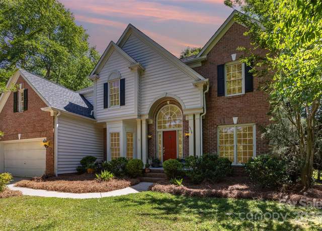 Property at 3710 Cheleys Ridge Ln, Charlotte, NC 28270, 4 beds, 2.5 baths