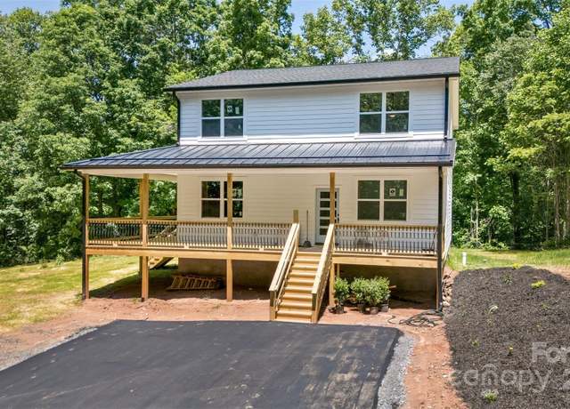 Property at 440 Old Buckeye Cove Rd, Swannanoa, NC 28778, 3 beds, 2.5 baths