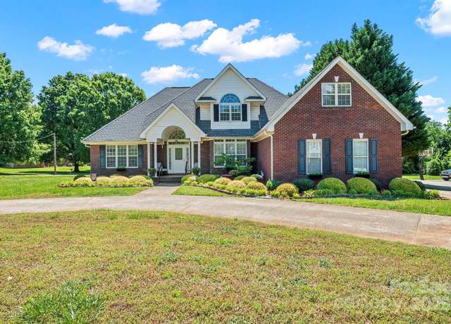 Property at 14340 Kendalton Meadow Dr, Mint Hill, NC 28227, 3 beds, 2.5 baths