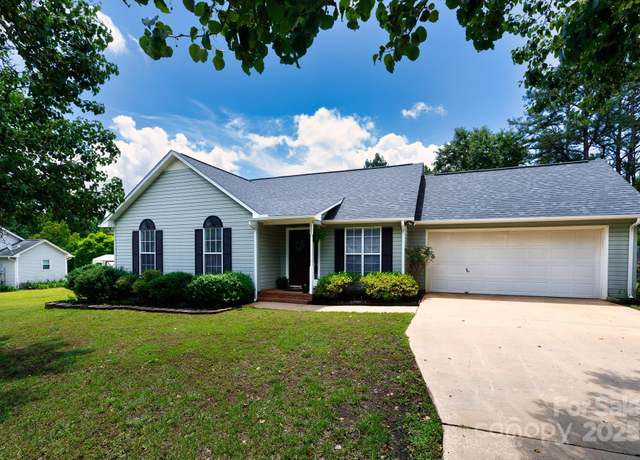 Property at 112 Brookshire Dr, Fort Mill, SC 29715, 3 beds, 2 baths