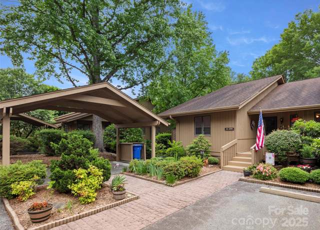 Property at 502 Spanish Oak Ln, Hendersonville, NC 28791, 3 beds, 2 baths