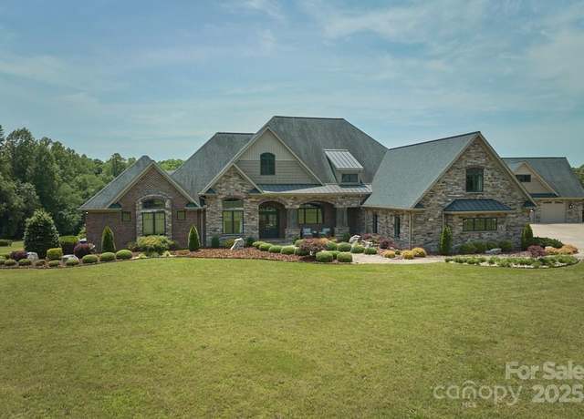 Property at 109 Oak Forest Dr, Kings Mountain, NC 28086, 4 beds, 6.5 baths