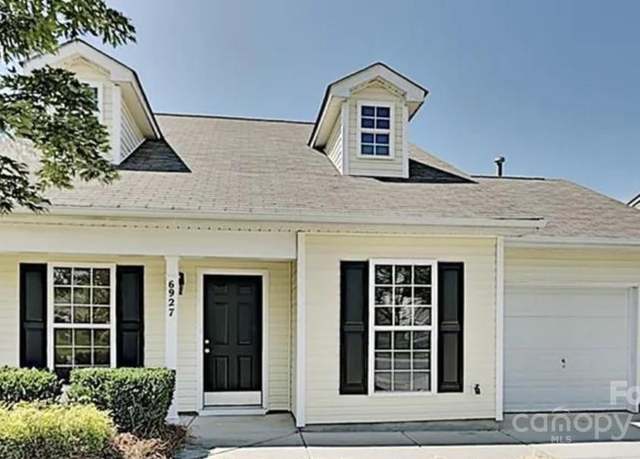 Property at 6927 Seney Dr, Charlotte, NC 28214, 3 beds, 2 baths