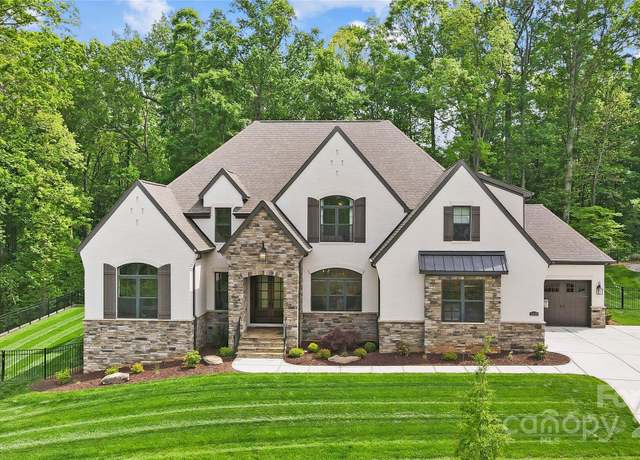 Property at 13106 Bien Ct, Huntersville, NC 28078, 4 beds, 4.5 baths