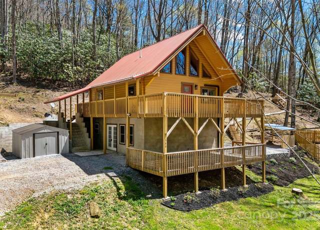 Property at 580 Red Dirt Rd, Newland, NC 28652, 3 beds, 3 baths