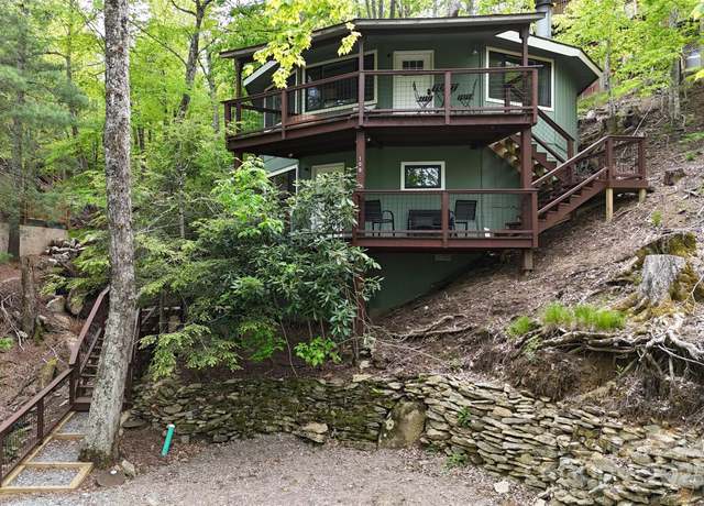 Property at 109 Beechwood Ln, Beech Mountain, NC 28604, 3 beds, 2 baths