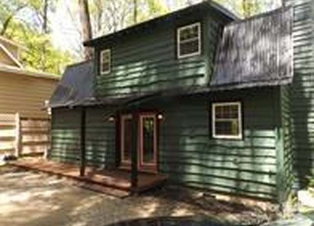 Property at 418 Bradley St, Maggie Valley, NC 28751, 2 beds, 2 baths