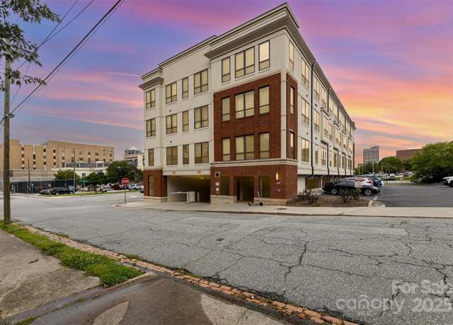 Property at 411 W Washington St, Greensboro, NC 27401, 1 bath