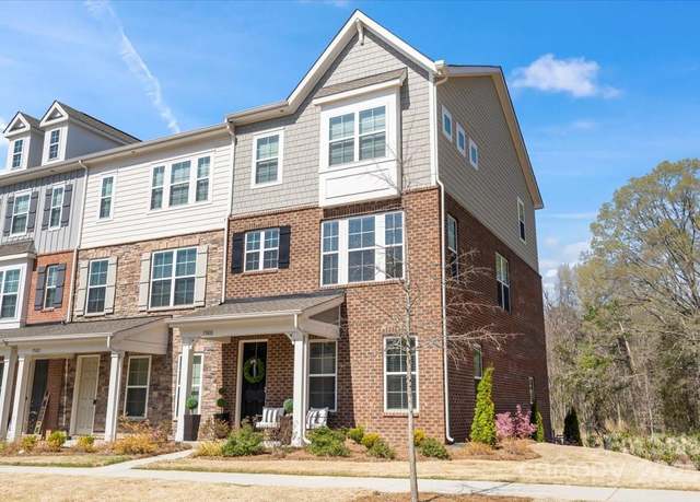 Property at 15018 Camus Ct, Charlotte, NC 28227, 4 beds, 3.5 baths