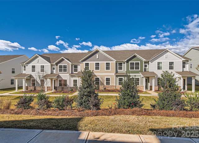 Property at 9835 Old Garden Cir, Gastonia, NC 28056, 3 beds, 2.5 baths