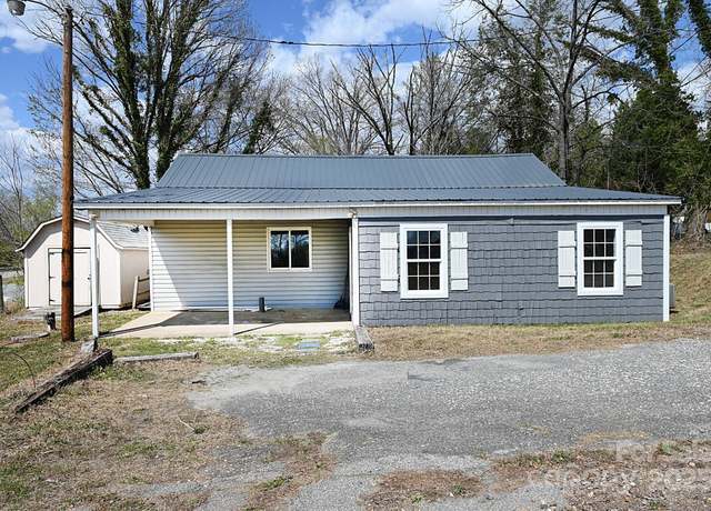 Property at 1412 Cliffside Pl SE, Lenoir, NC 28645, 3 beds, 2 baths
