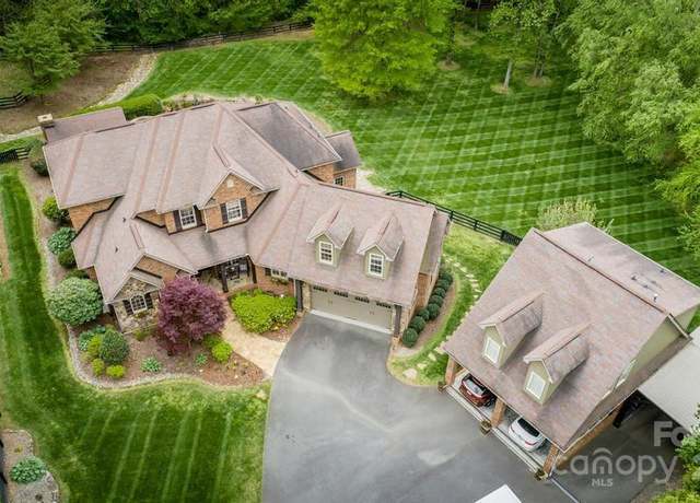 Property at 4600 Spicewood Dr, Charlotte, NC 28227, 5 beds, 6.5 baths