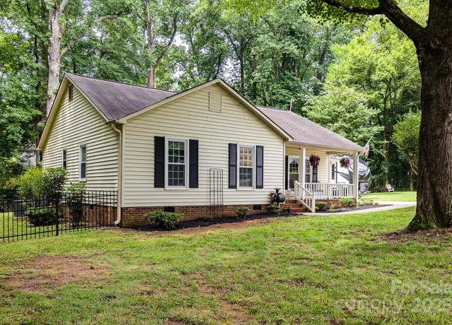 Property at 713 Hickory Hill Ct, Gastonia, NC 28054, 3 beds, 2.5 baths