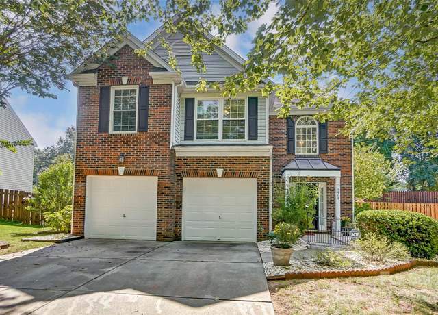 Property at 9404 Chastain Walk Dr, Charlotte, NC 28216, 3 beds, 2.5 baths